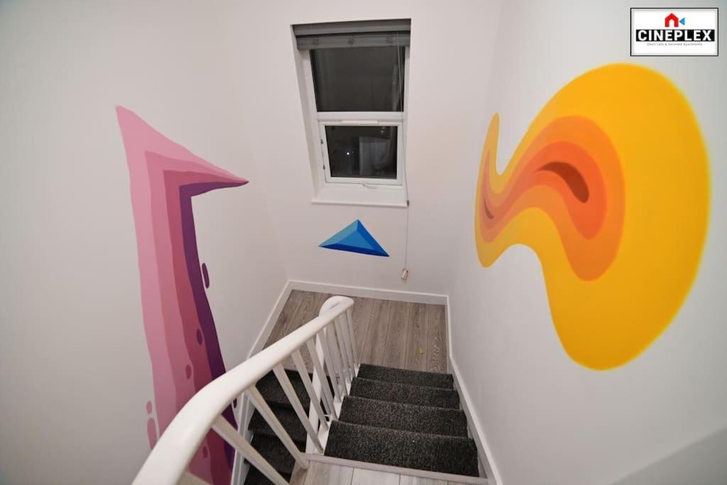 Appartamento Cheerful 1bed Studio Flat With Netflix And Wi-fi By Cineplex Short Lets & Serviced Londra